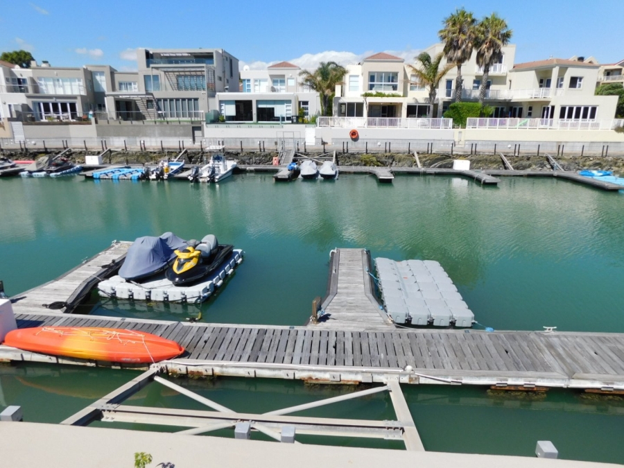 4 Bedroom Property for Sale in Harbour Island Western Cape